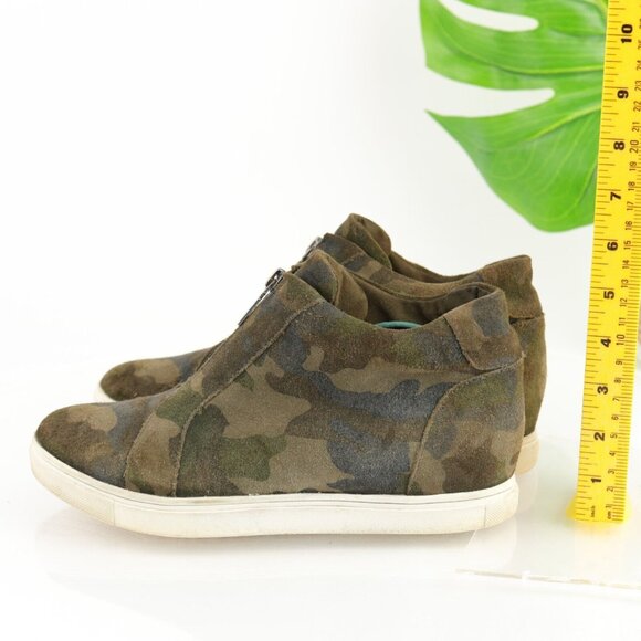 Blondo Womens Glenda Boot Size 9 Waterproof Camo Green Suede Hidden Wedge Heel - Picture 7 of 12